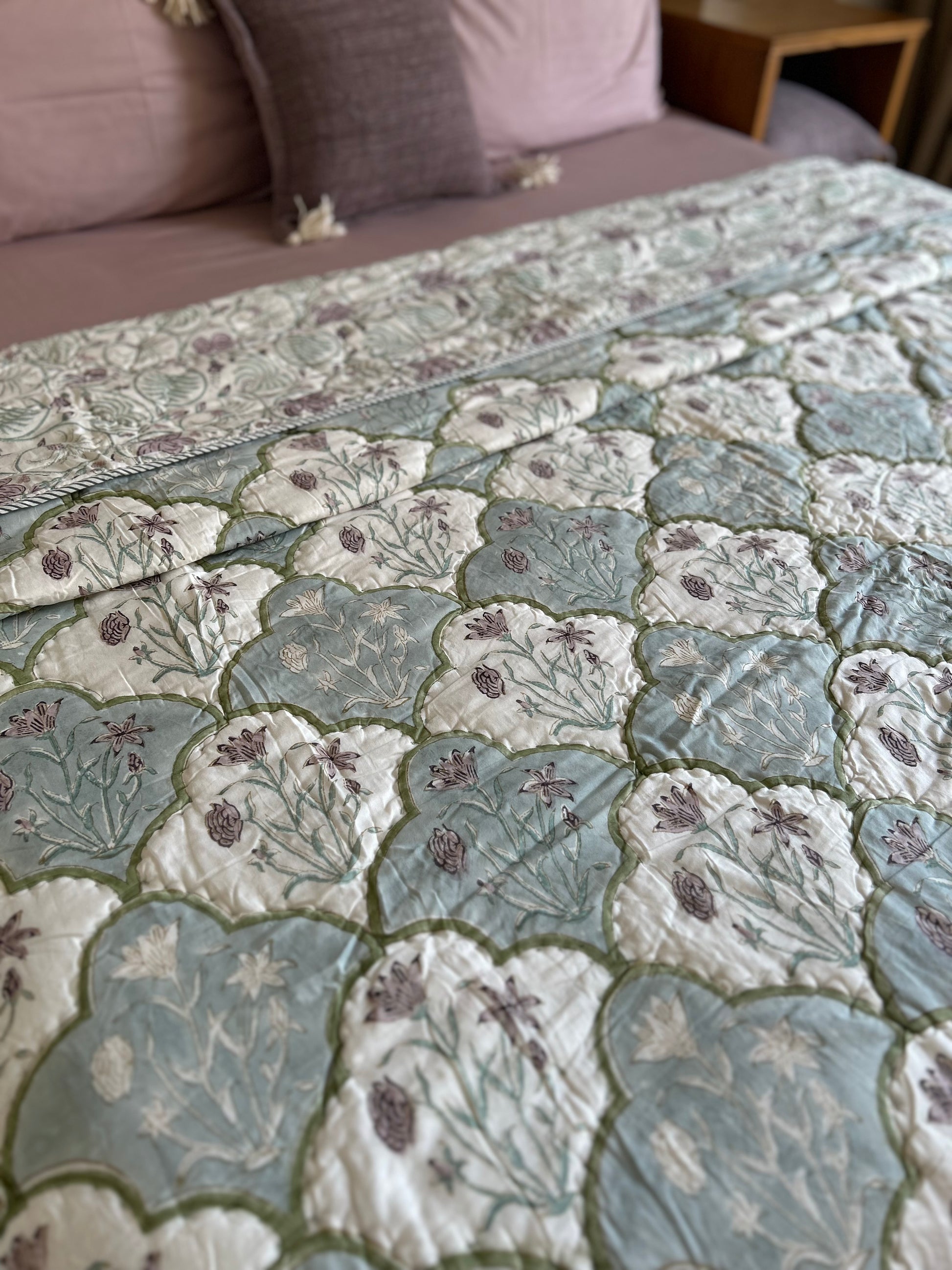 Mughal Bouquet Jaal Reversible Cotton Quilt