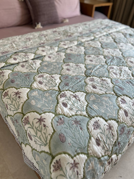 Mughal Bouquet Jaal Reversible Cotton Quilt