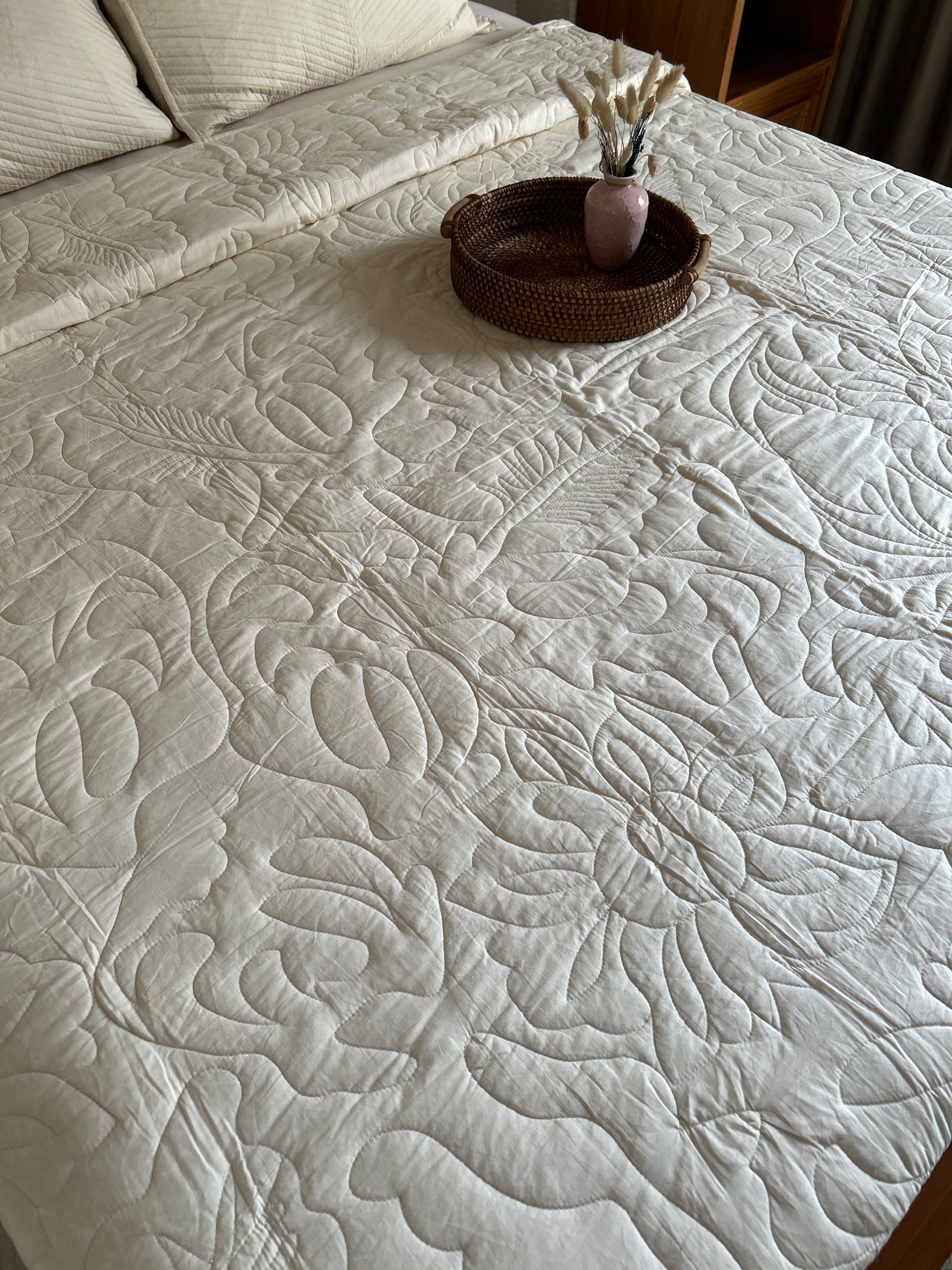 Pearl Intricated Cotton Quilted Bedspread Set