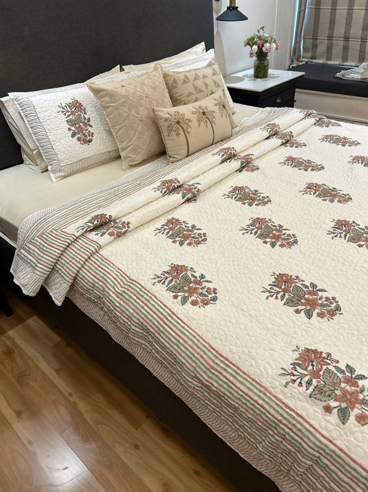 Peach Guldasta Cotton Quilted Bedspread Set