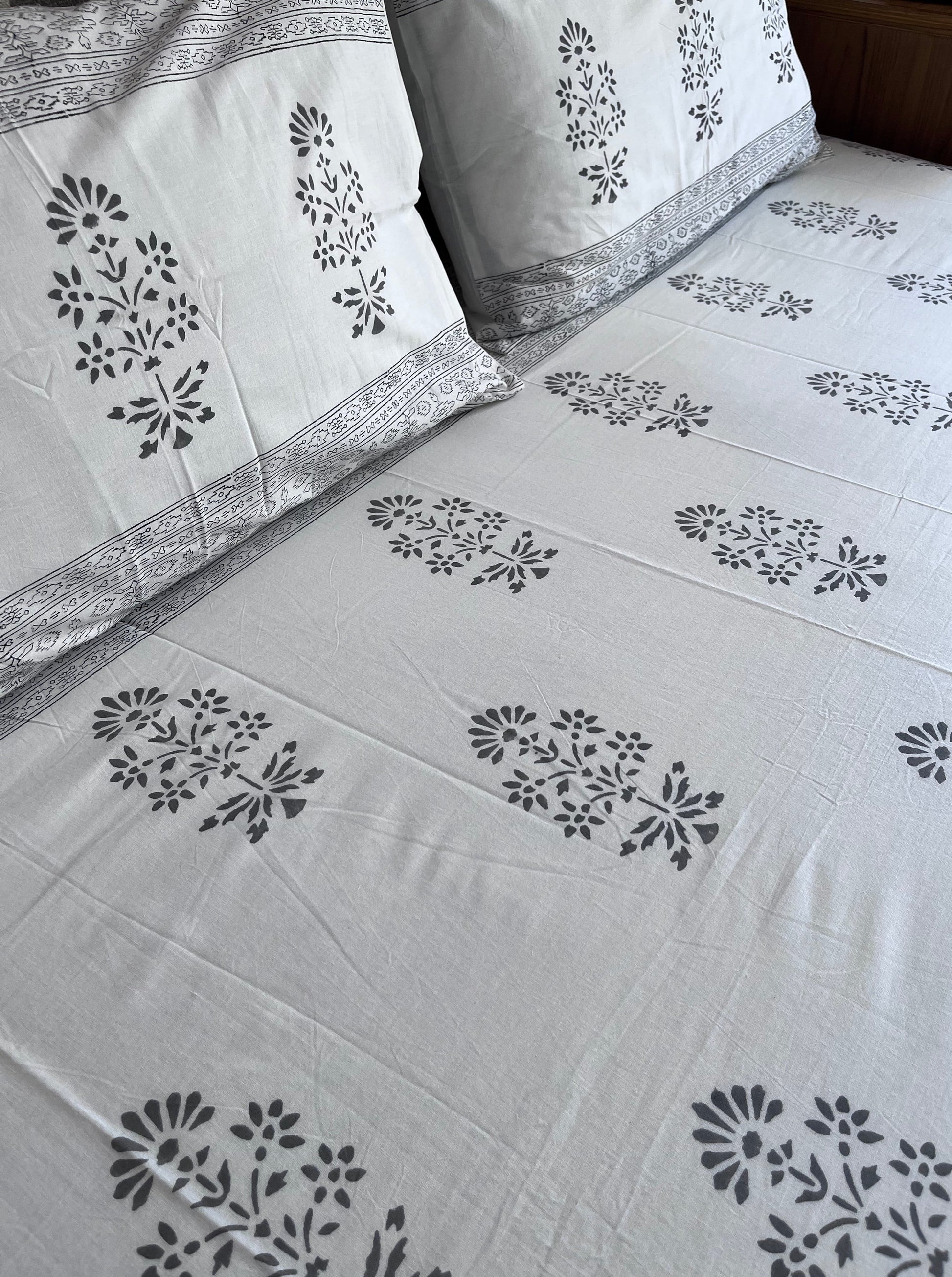 Mughal Motifs Printed Bedsheet