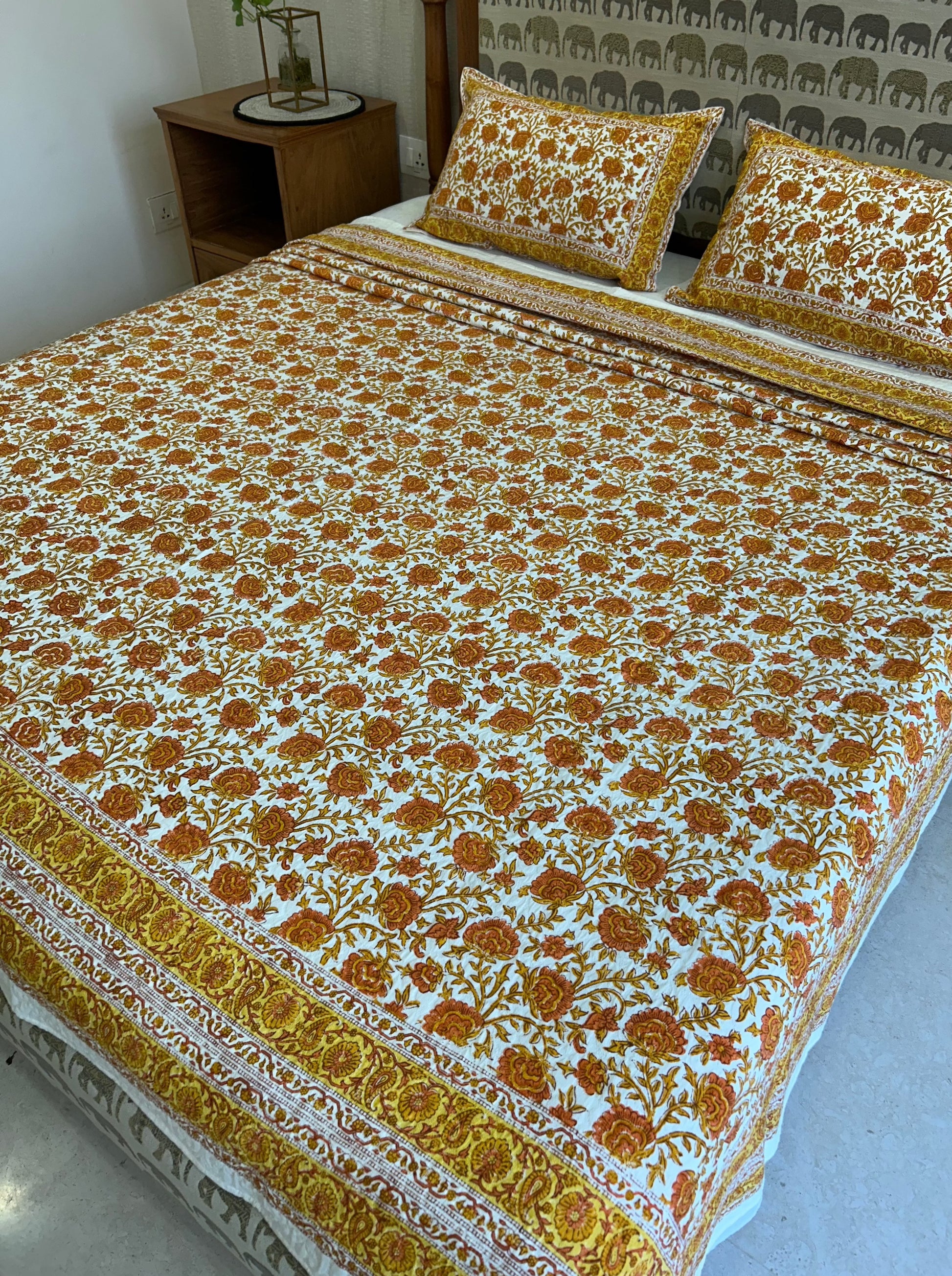 Amaltas Sunshine Cotton Bedspread Set